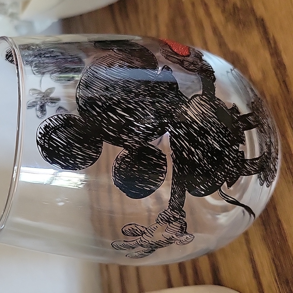 Disney Mickey & Minnie Mouse Glass - Picture 2 of 9